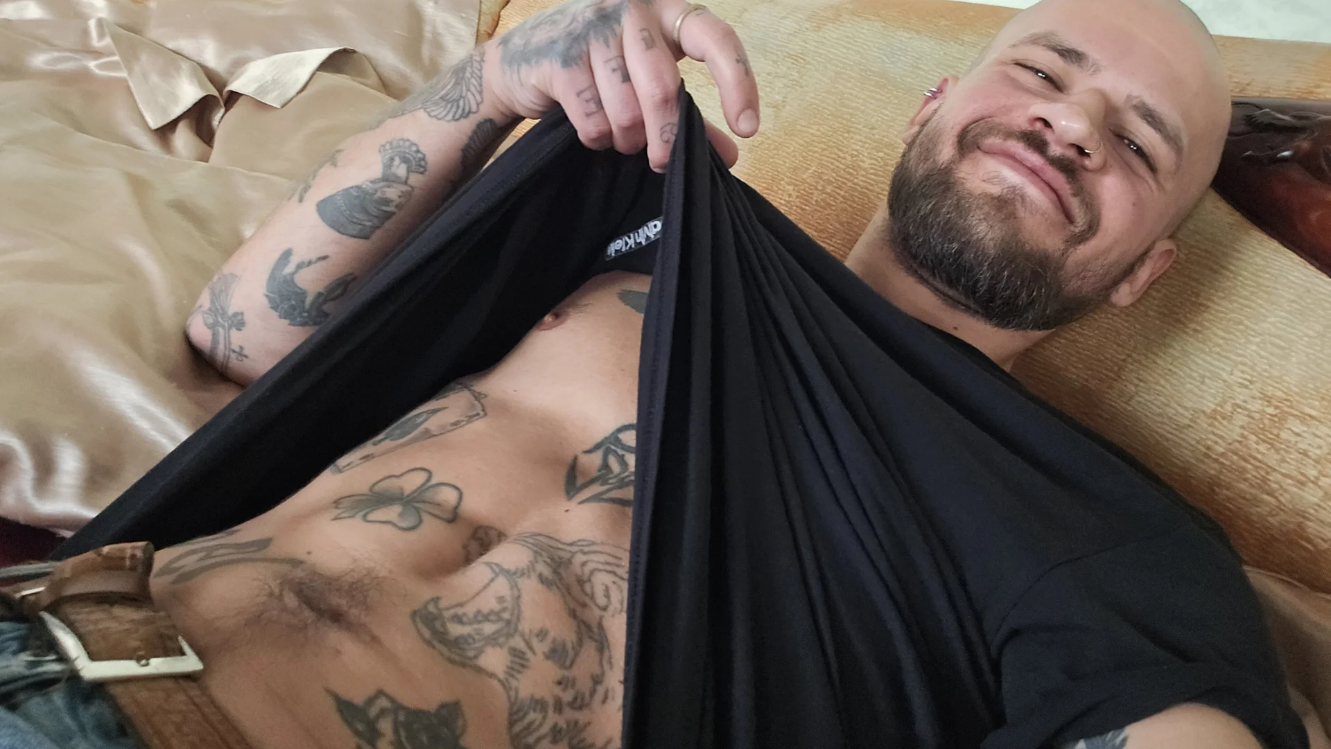 XXX Porn Photo of Nude padr3jason 18