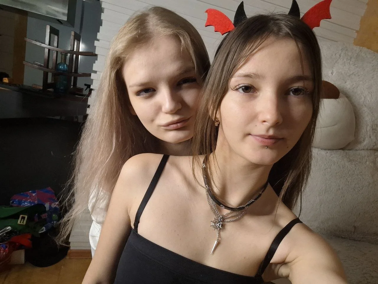 XXX Porn Photo of Nude DongMolt 202