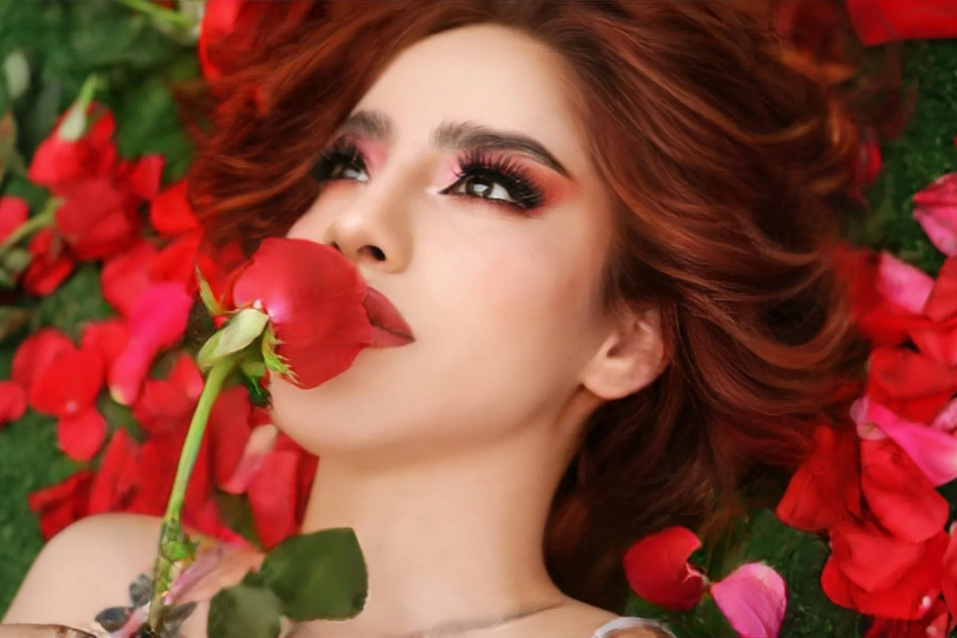 XXX Porn Photo of Nude elodie_rouge 10