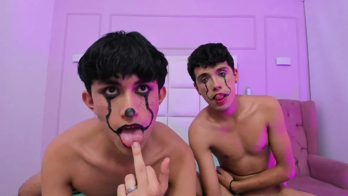 XXX Porn Photo of Nude Hoot_boyss_ 6