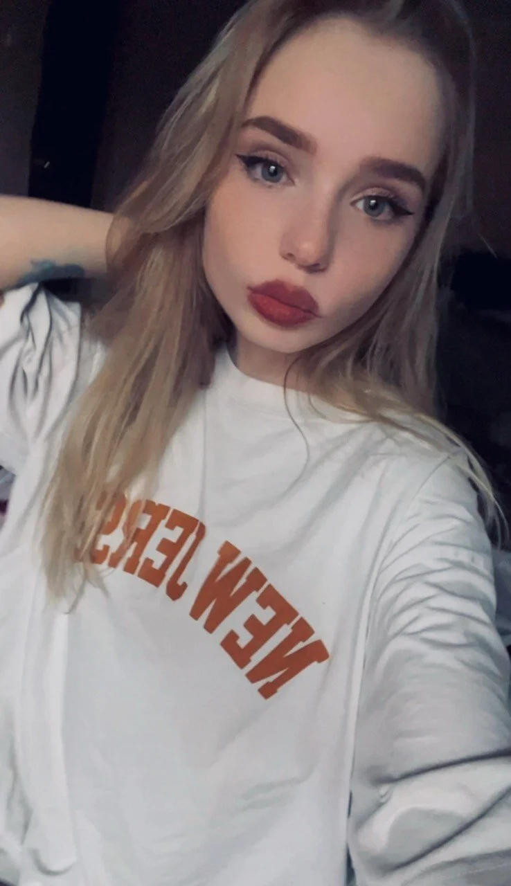 XXX Porn Photo of Nude Little_Clare 4
