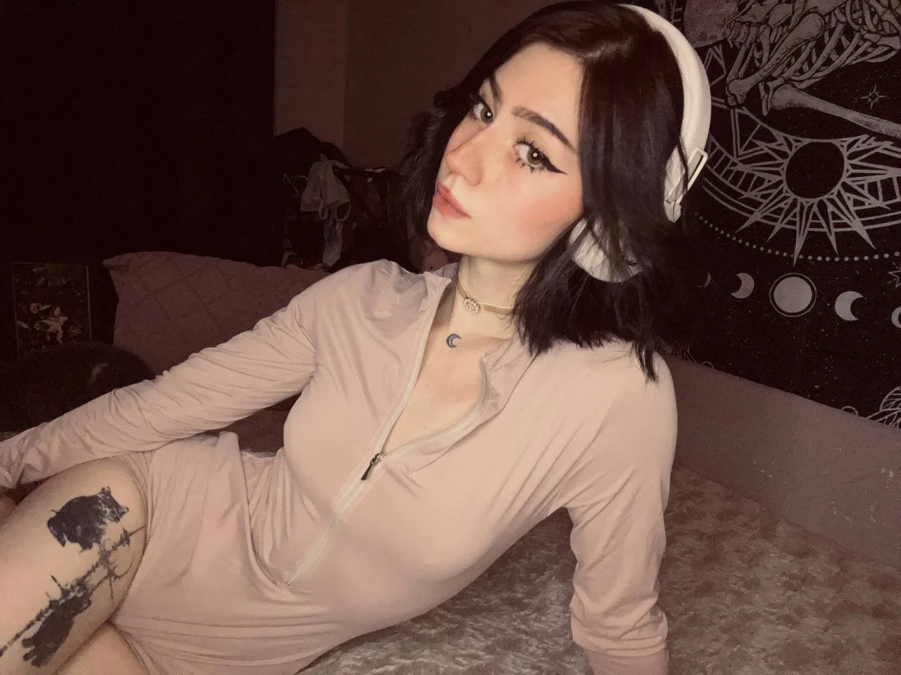 XXX Porn Photo of Nude poisondevotion 25