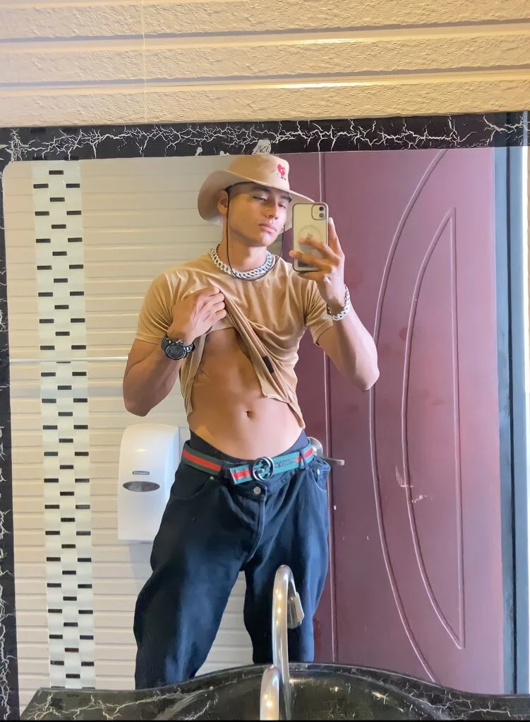 XXX Porn Photo of Nude nick_acost 3