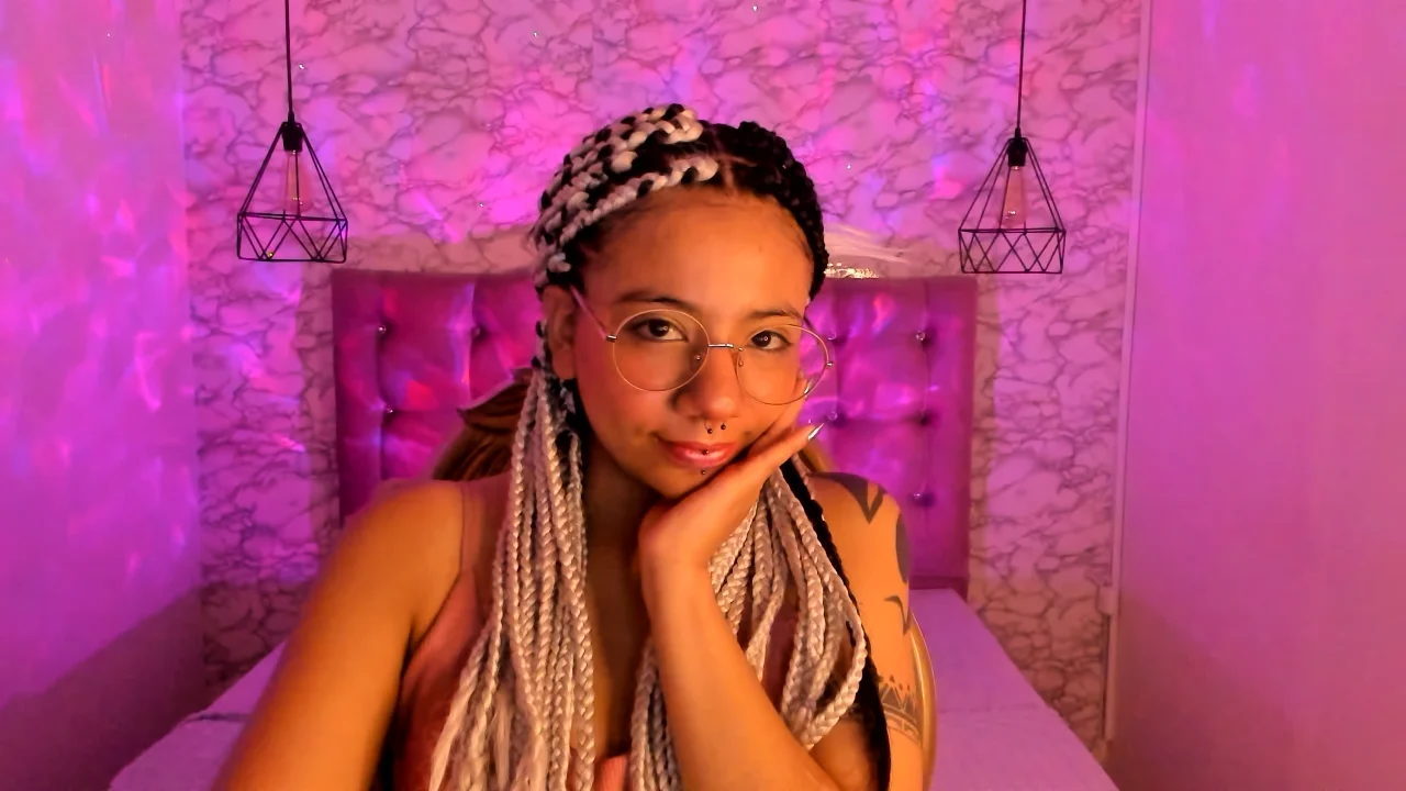 XXX Porn Photo of Nude Nami_usagi 16