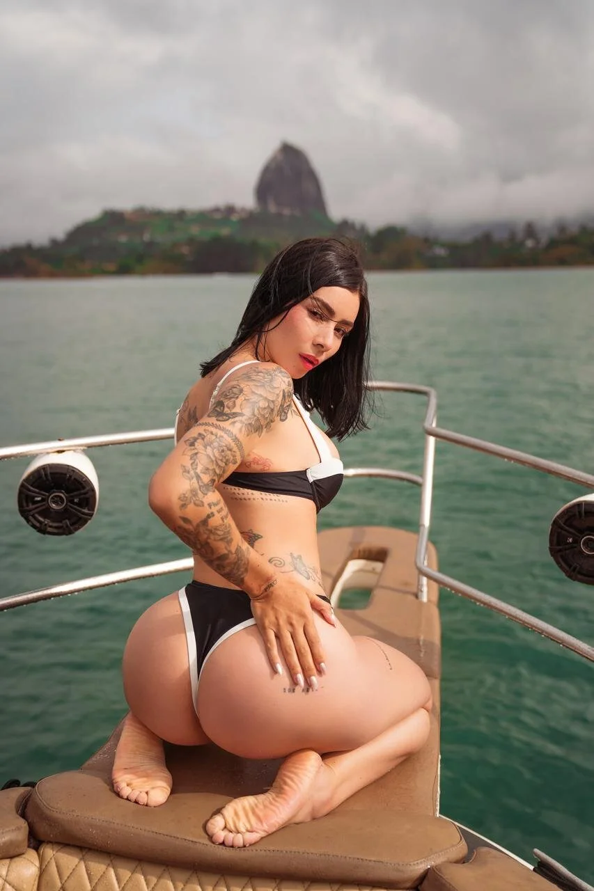XXX Porn Photo of Nude nathassa_grant_ 6