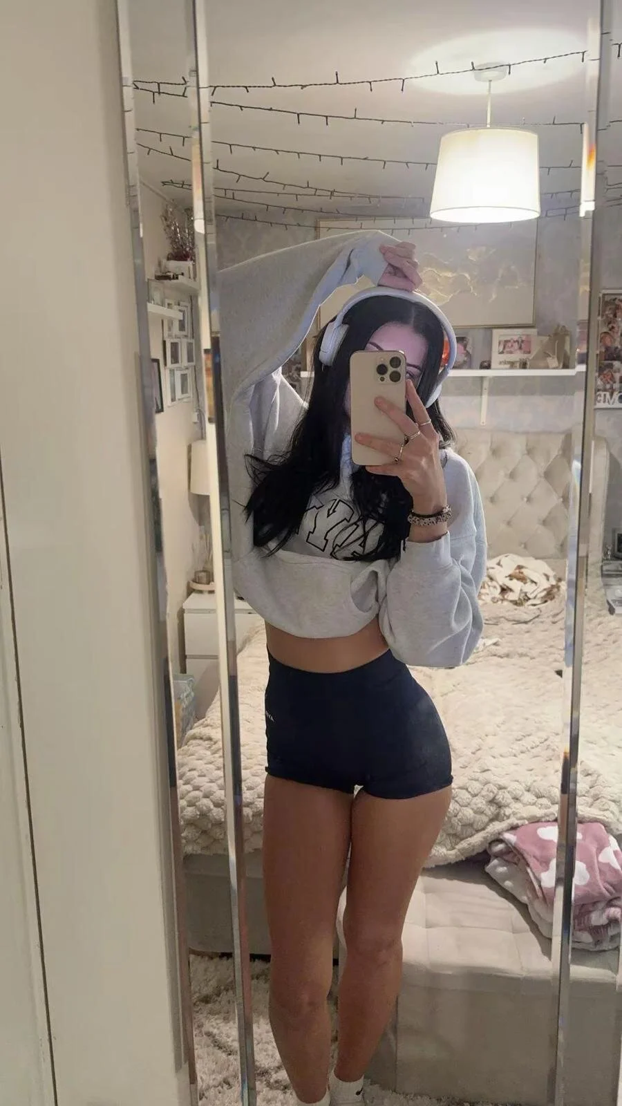 XXX Porn Photo of Nude Lolaleexx 1