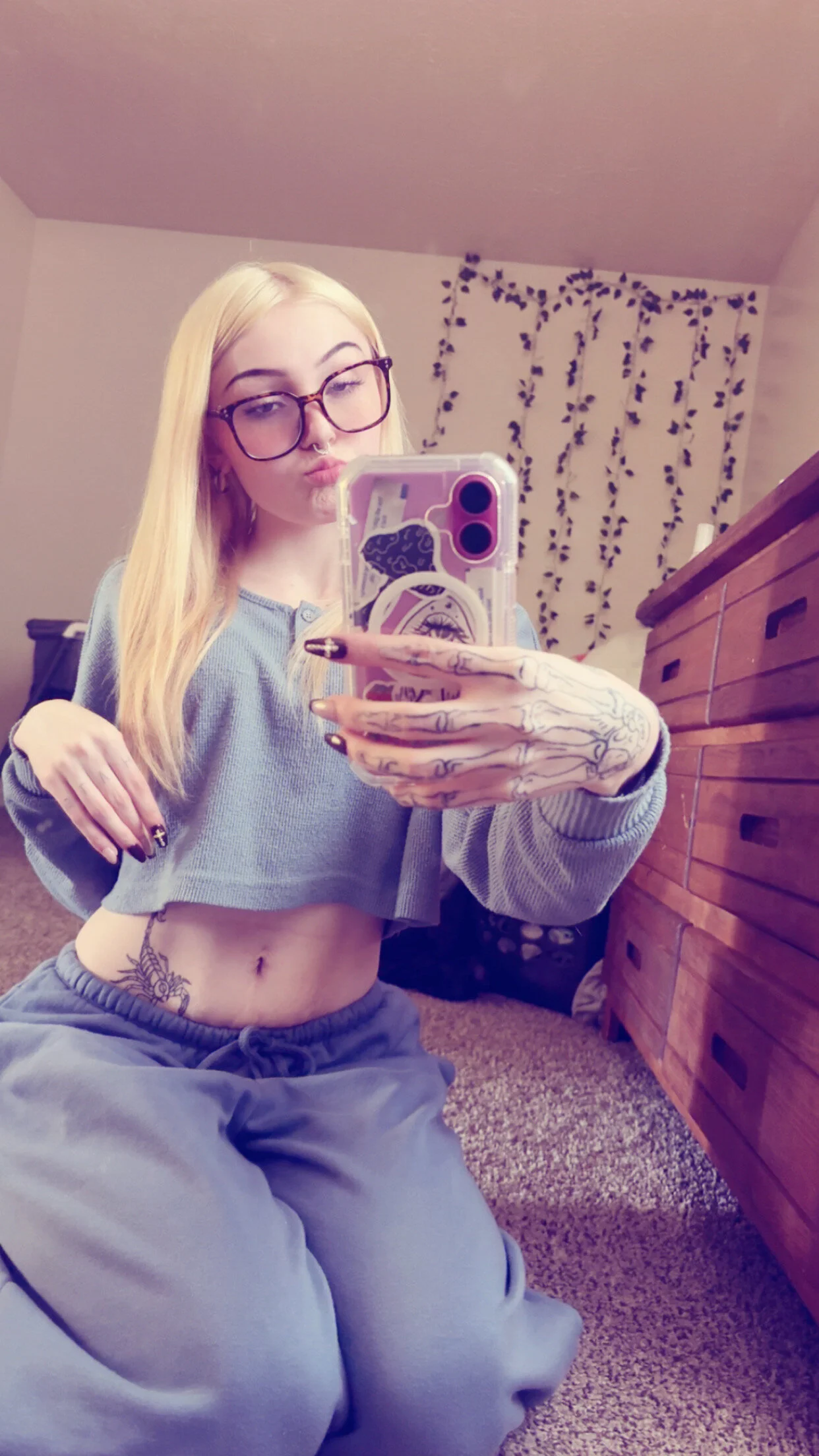 XXX Porn Photo of Nude livlaughlovelif3 3
