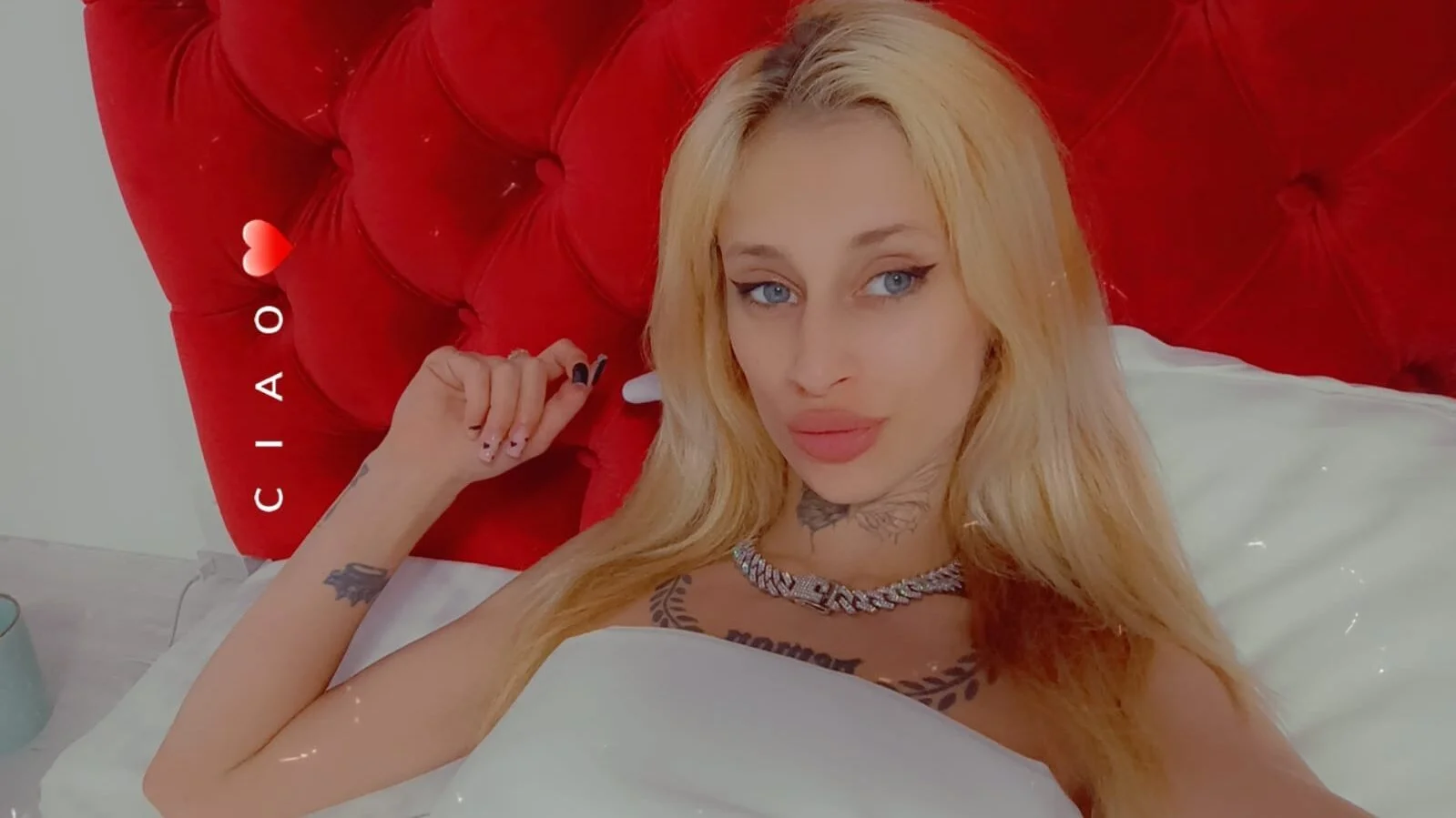 XXX Porn Photo of Nude I_amLolla 10