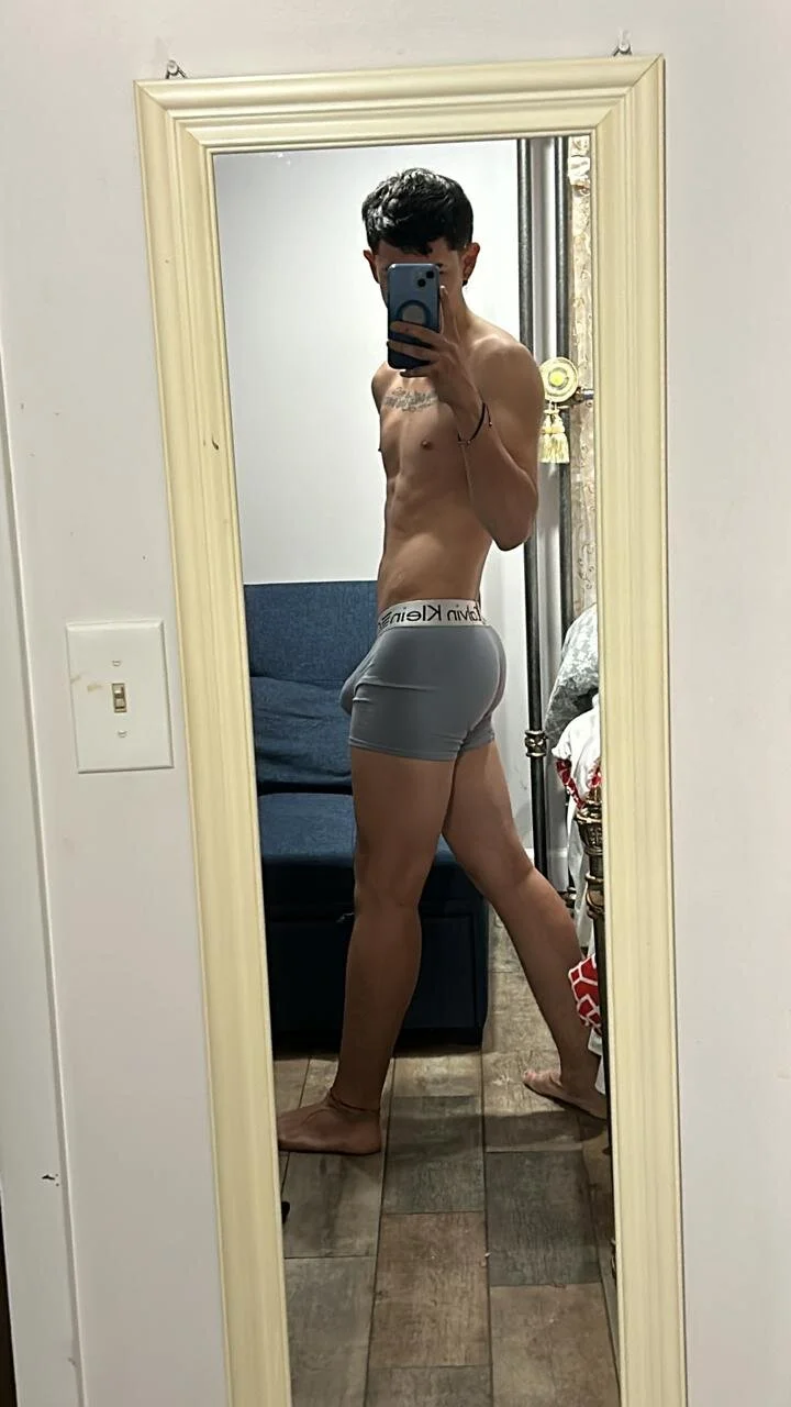 XXX Porn Photo of Nude BabyAzz19 1