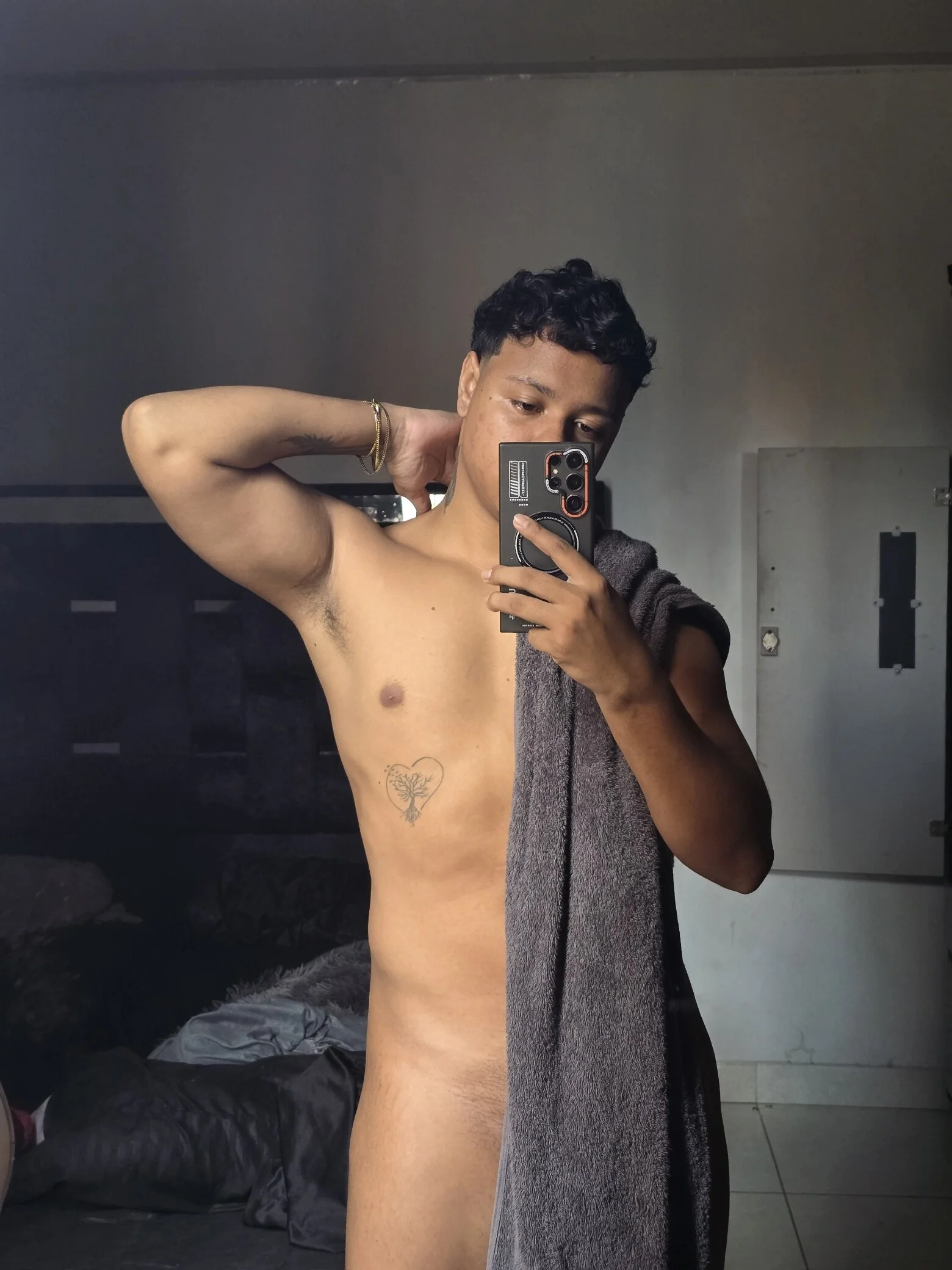 XXX Porn Photo of Nude Robertmiller21 24