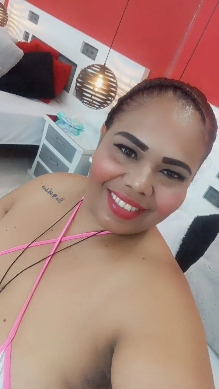 XXX Porn Photo of Nude AshleyGrahams 37