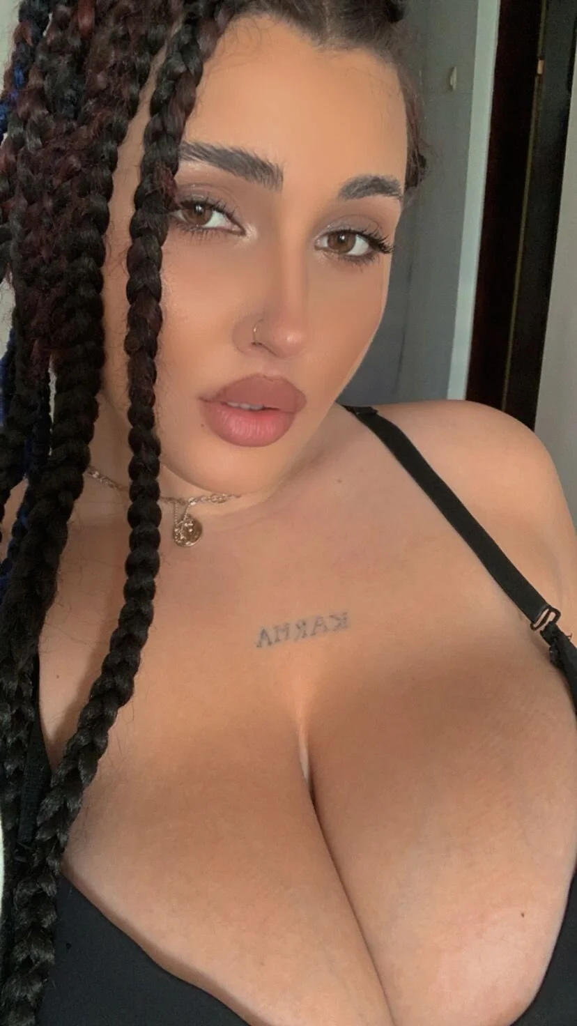 XXX Porn Photo of Nude boobzilla_ 25
