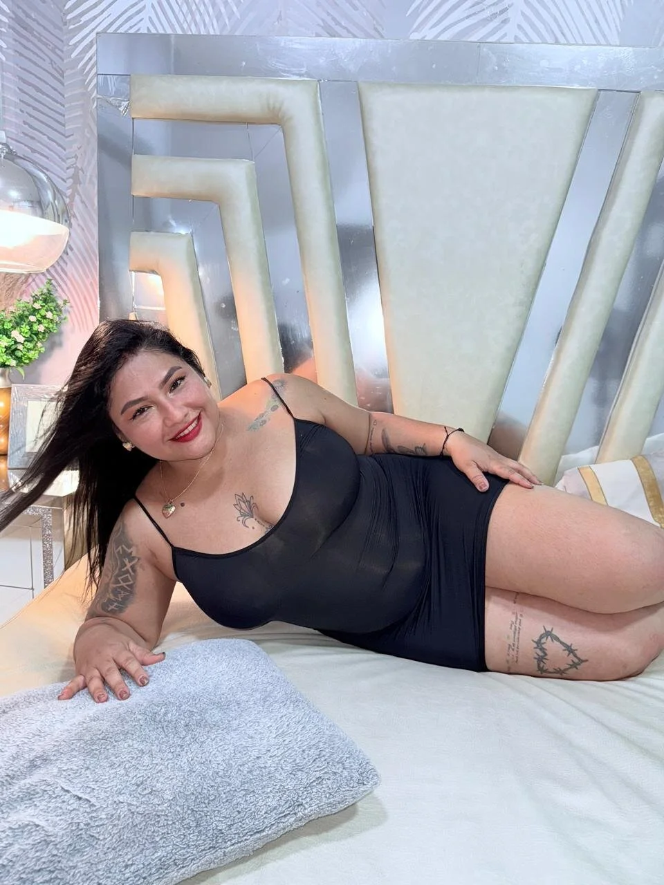 XXX Porn Photo of Nude Roma_Curvy 6