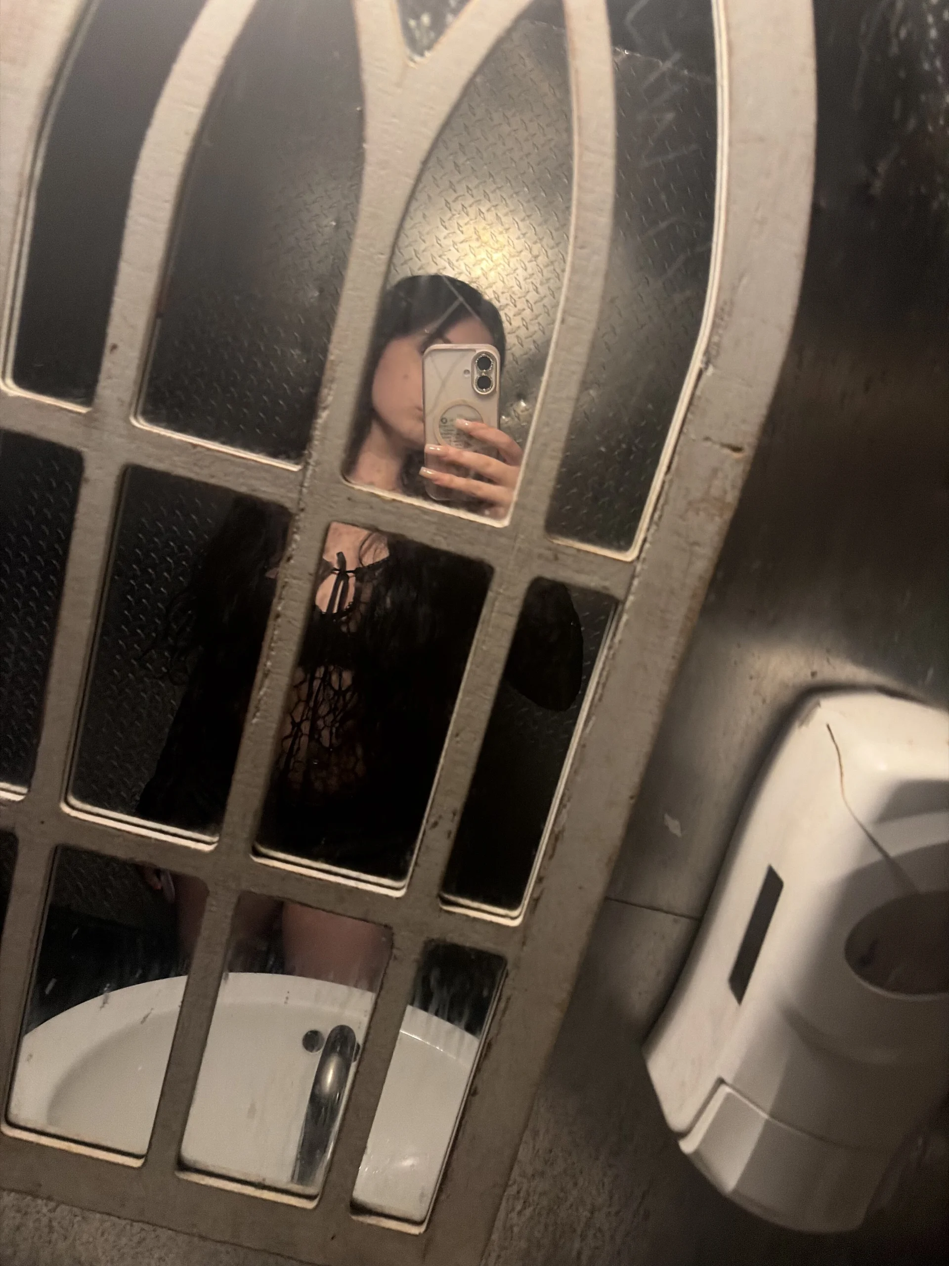 XXX Porn Photo of Nude hisgothslvt 2