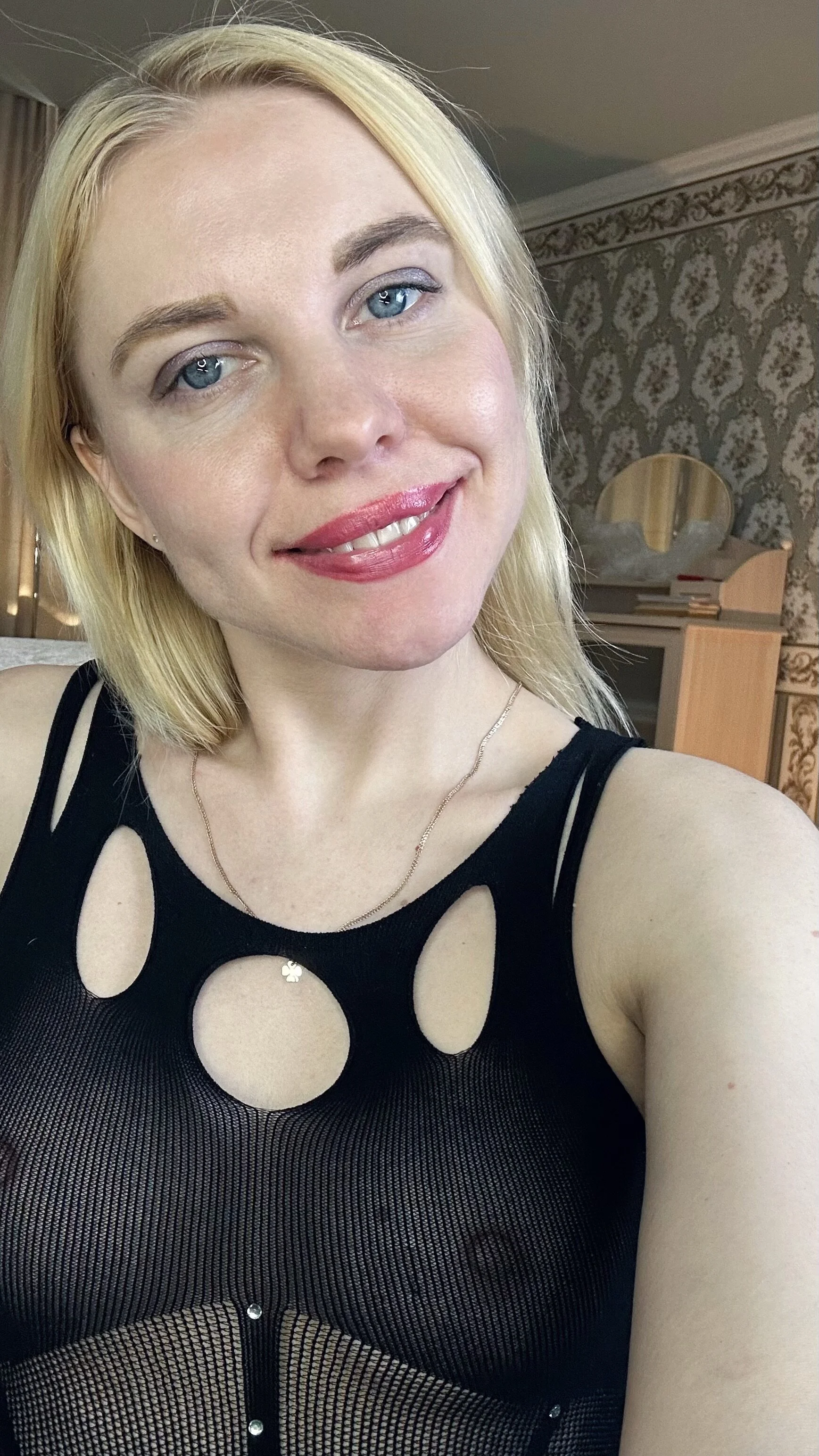 XXX Porn Photo of Nude LiSinDoll 1