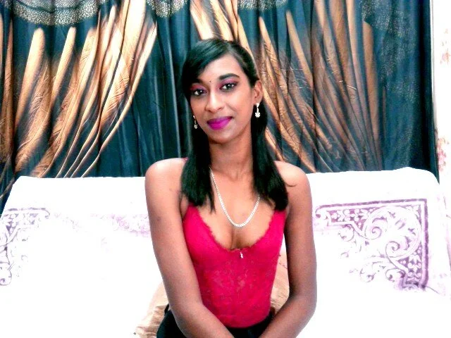 XXX Porn Photo of Nude indiansunglaze4u69 10