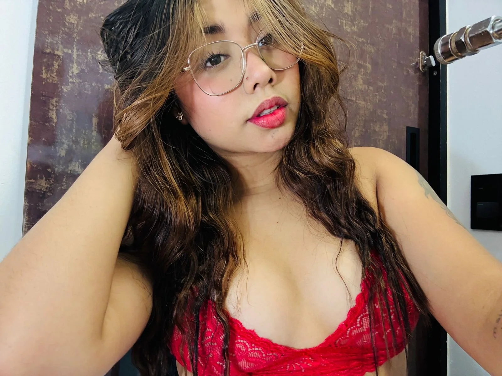 XXX Porn Photo of Nude issie_cute 7