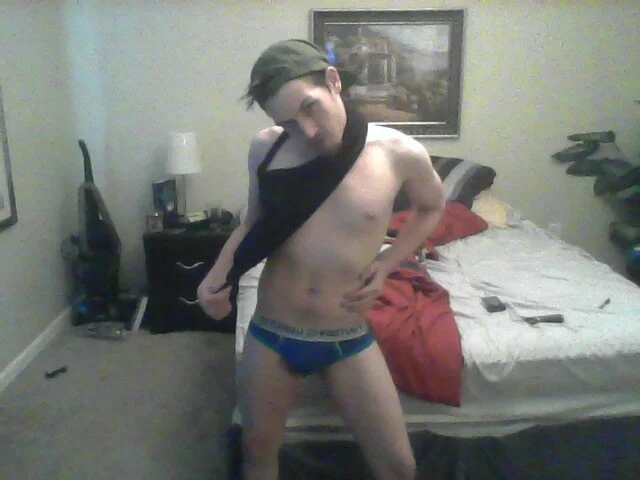 XXX Porn Photo of Nude Sk00byJaXxX212 6
