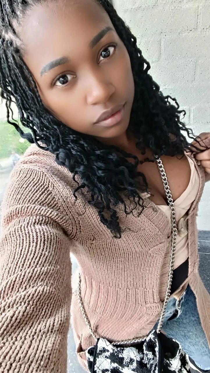 XXX Porn Photo of Nude elowen_collins 5