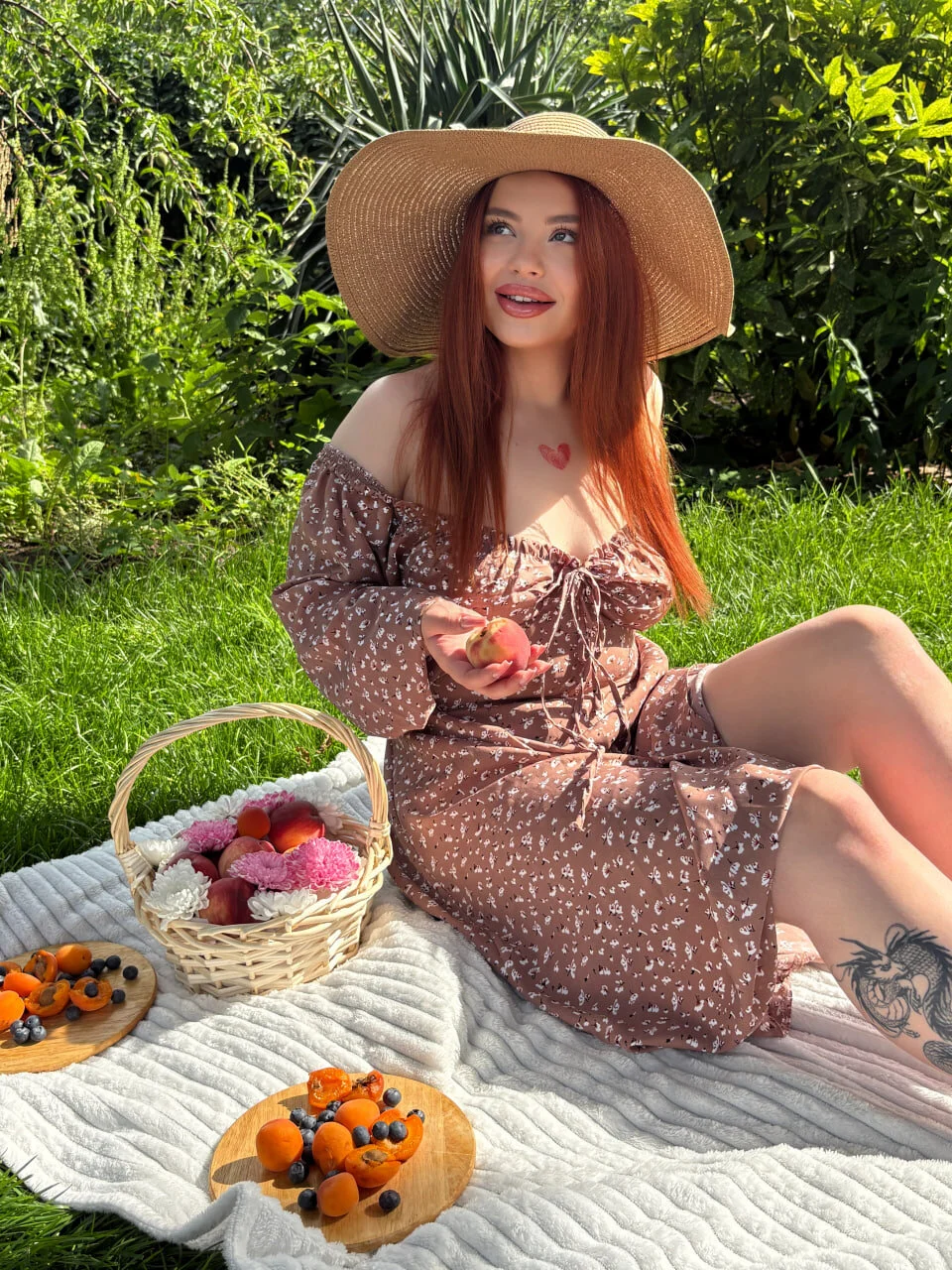XXX Porn Photo of Nude RedheadQueen_ 23