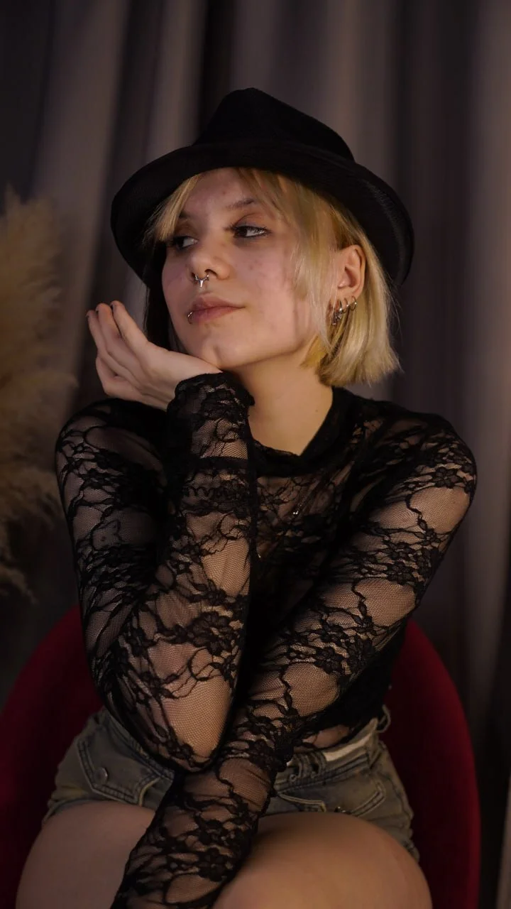 XXX Porn Photo of Nude KellePourier 69