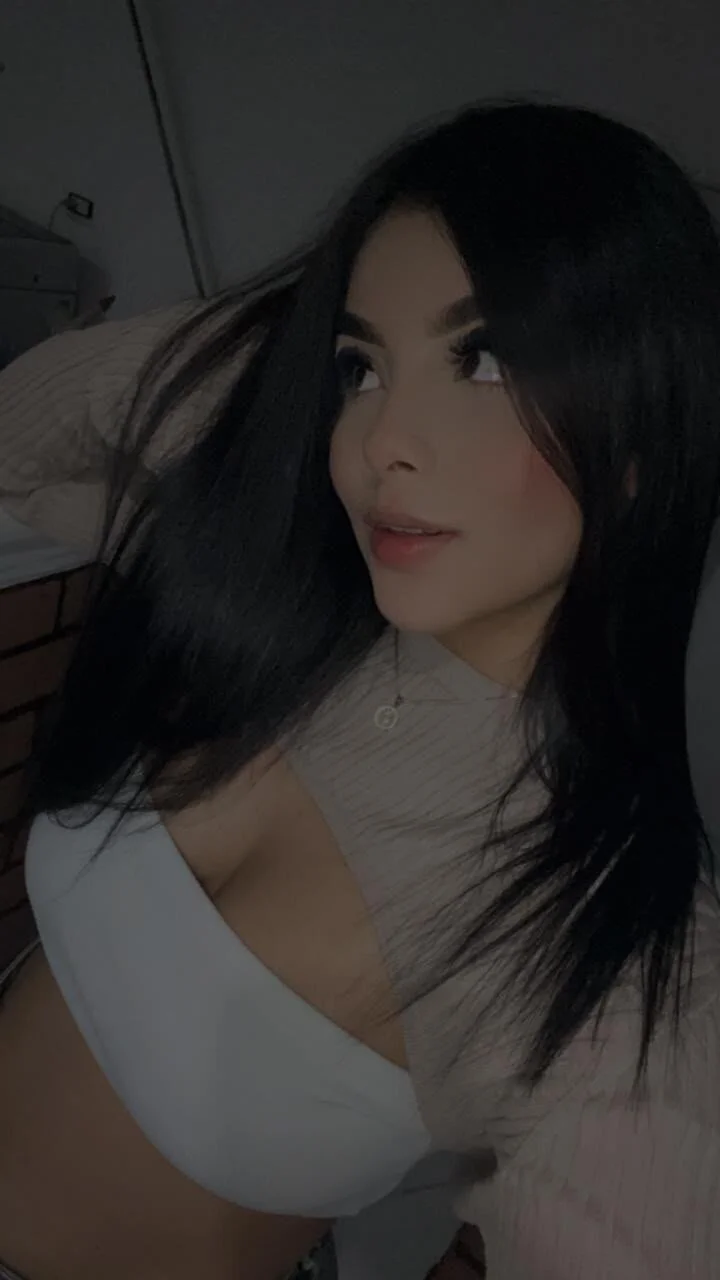 XXX Porn Photo of Nude susann_crow 2