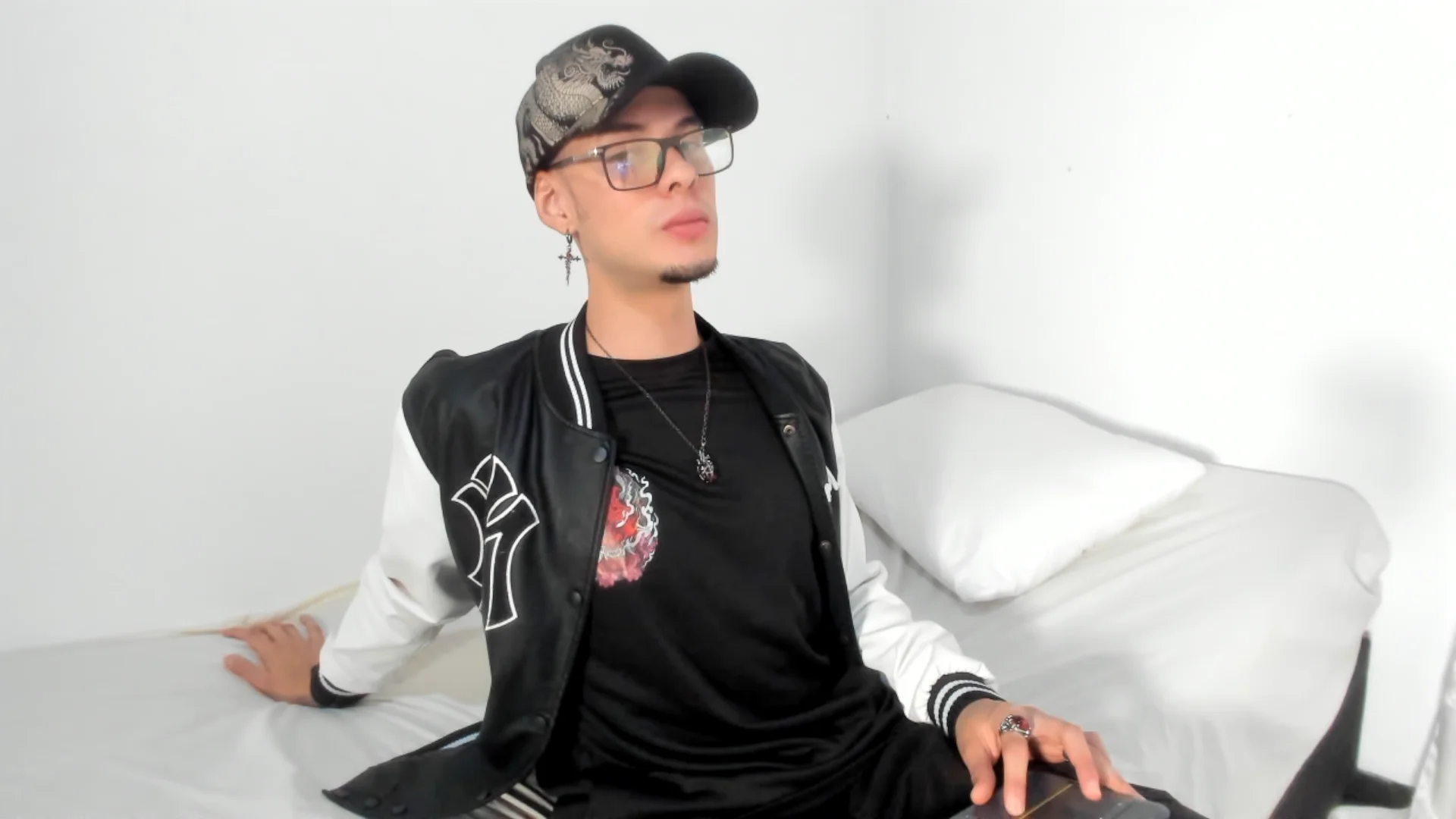 XXX Porn Photo of Nude Vlad__night 36