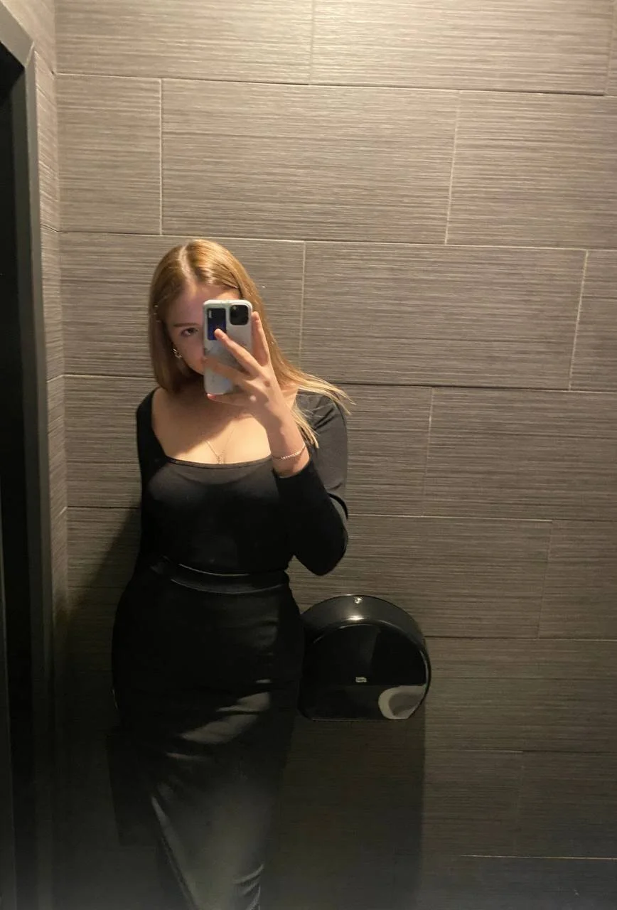 XXX Porn Photo of Nude acurashow 3