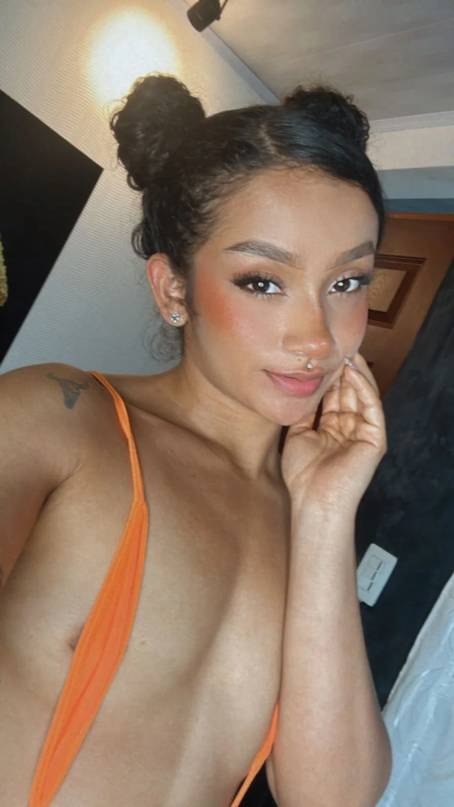 XXX Porn Photo of Nude brianathompson 1