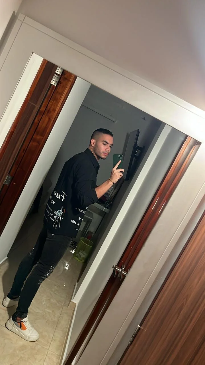 XXX Porn Photo of Nude kyle_walters 5