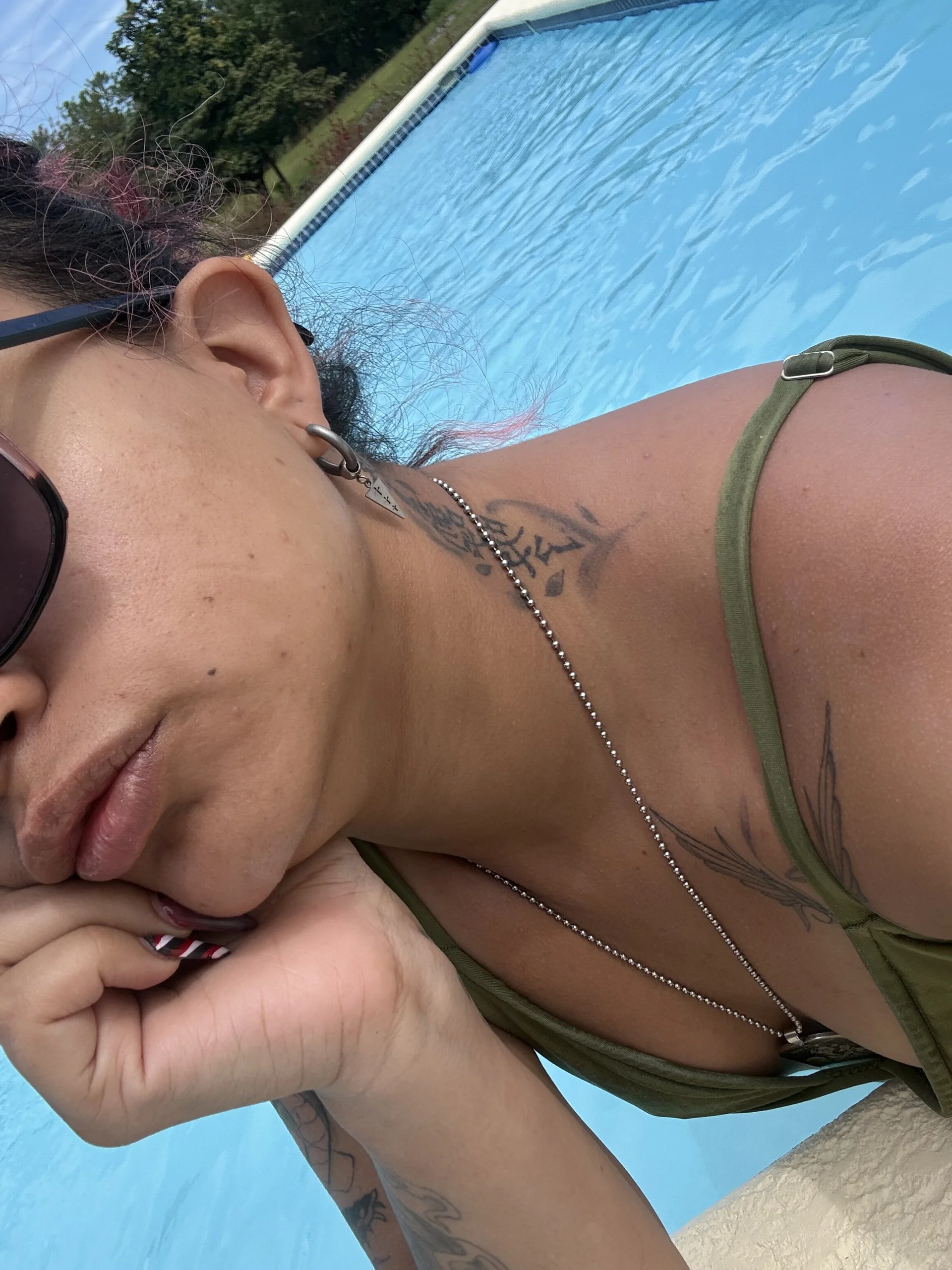 XXX Porn Photo of Nude kristen_tay 100