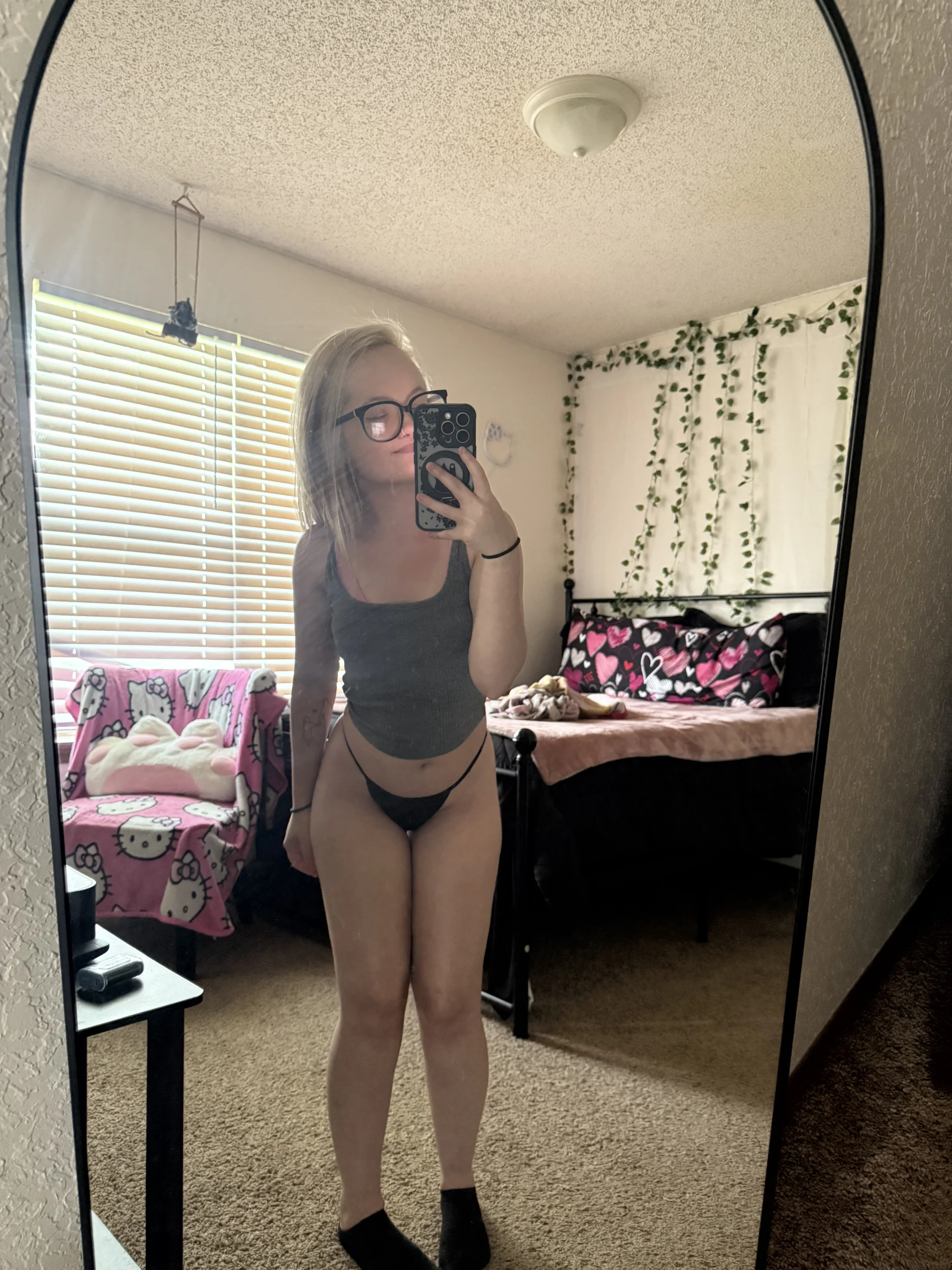 XXX Porn Photo of Nude xxNaughtyNicolexx 26