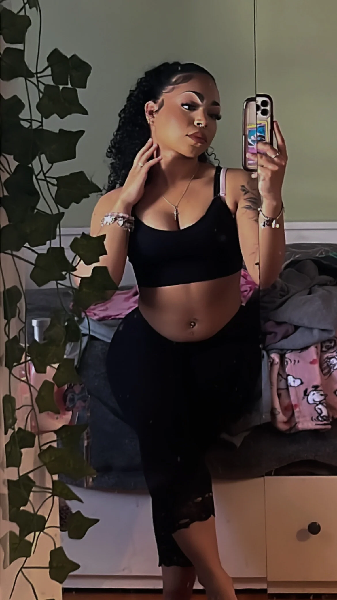 XXX Porn Photo of Nude azaraxxxamor 22