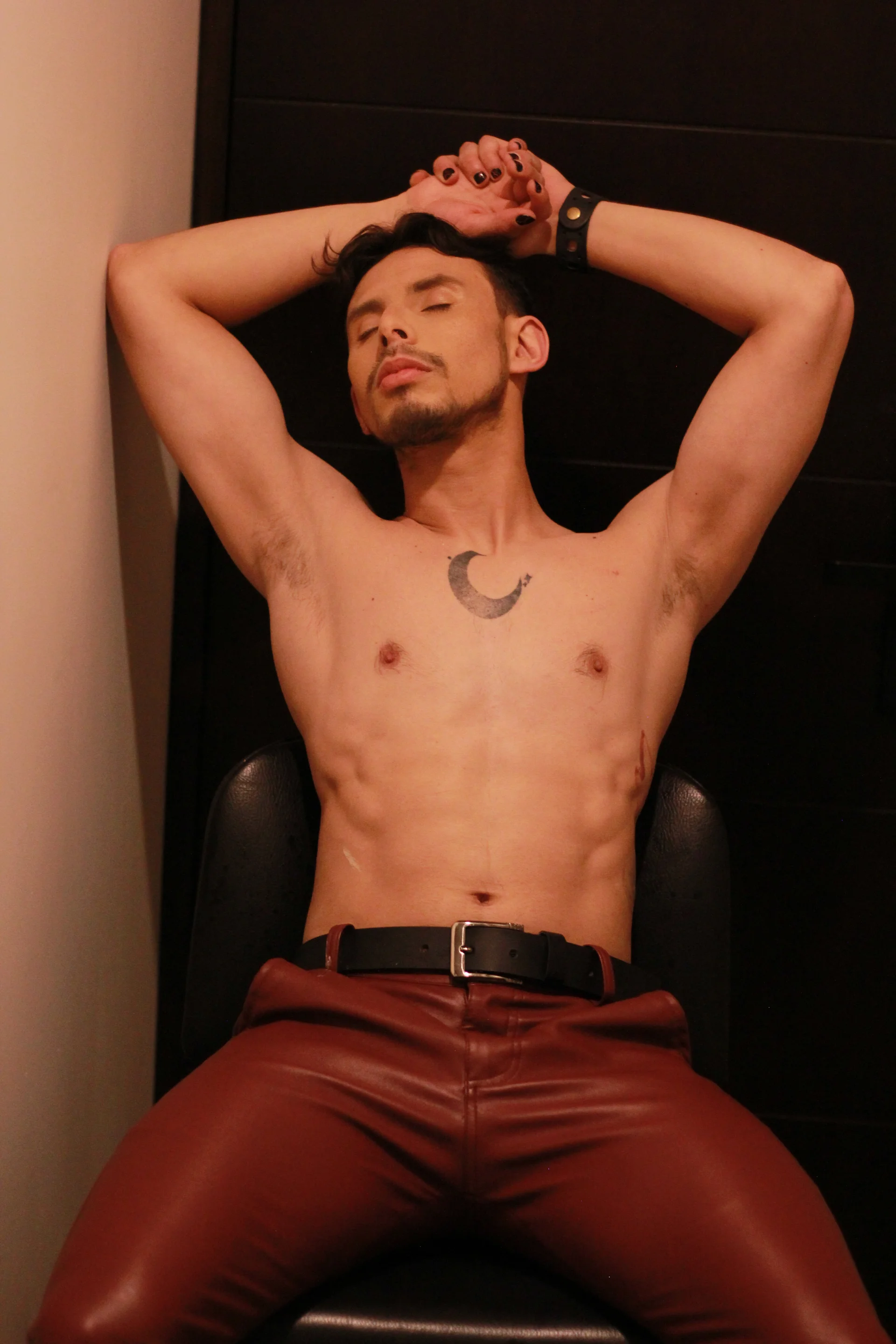XXX Porn Photo of Nude Thom_sam_ 29