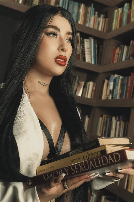XXX Porn Photo of Nude MadelineFox 312