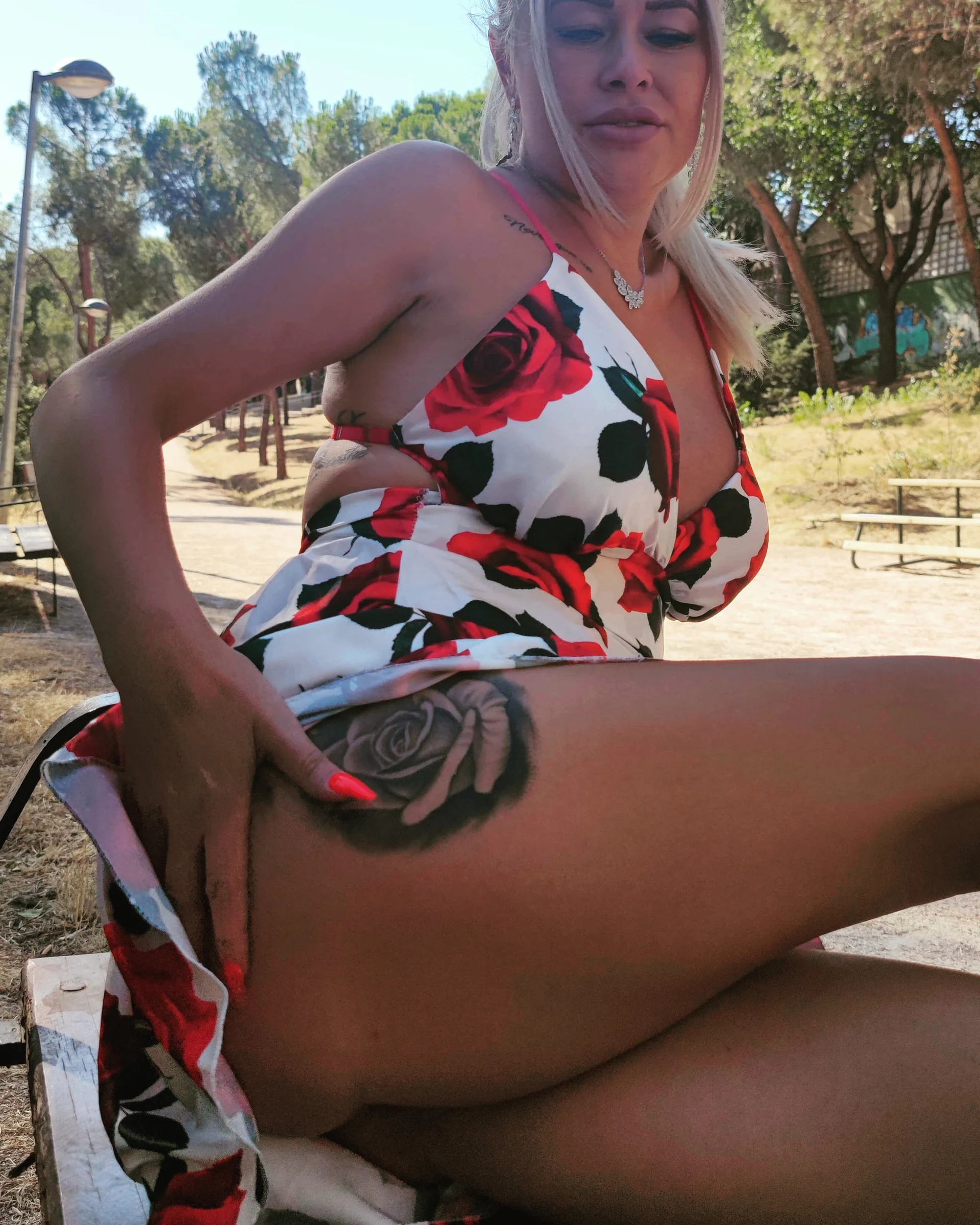 XXX Porn Photo of Nude MILFBARBY 4