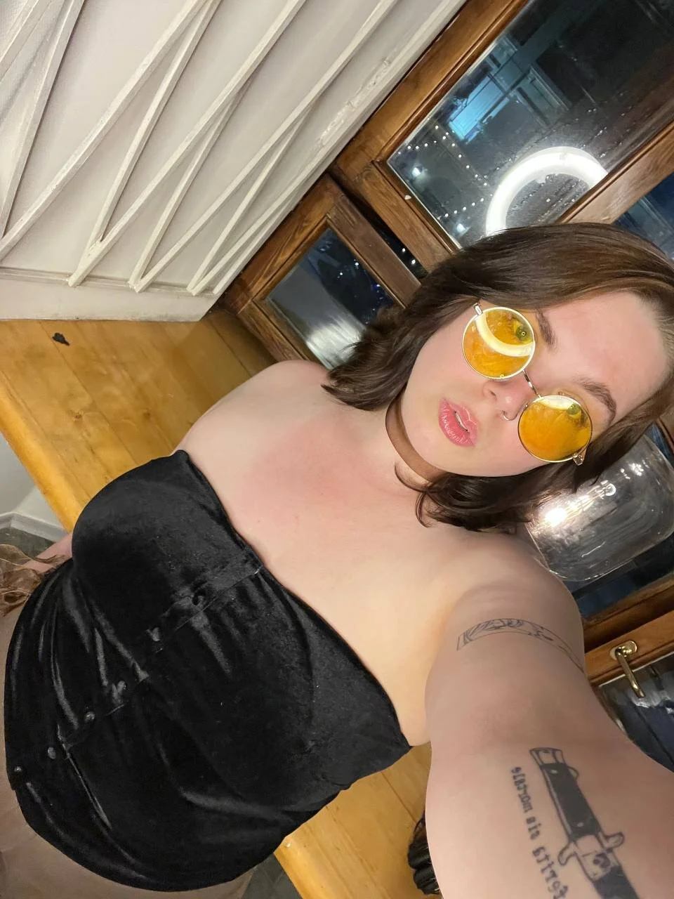 XXX Porn Photo of Nude LadyHotHotXz 4