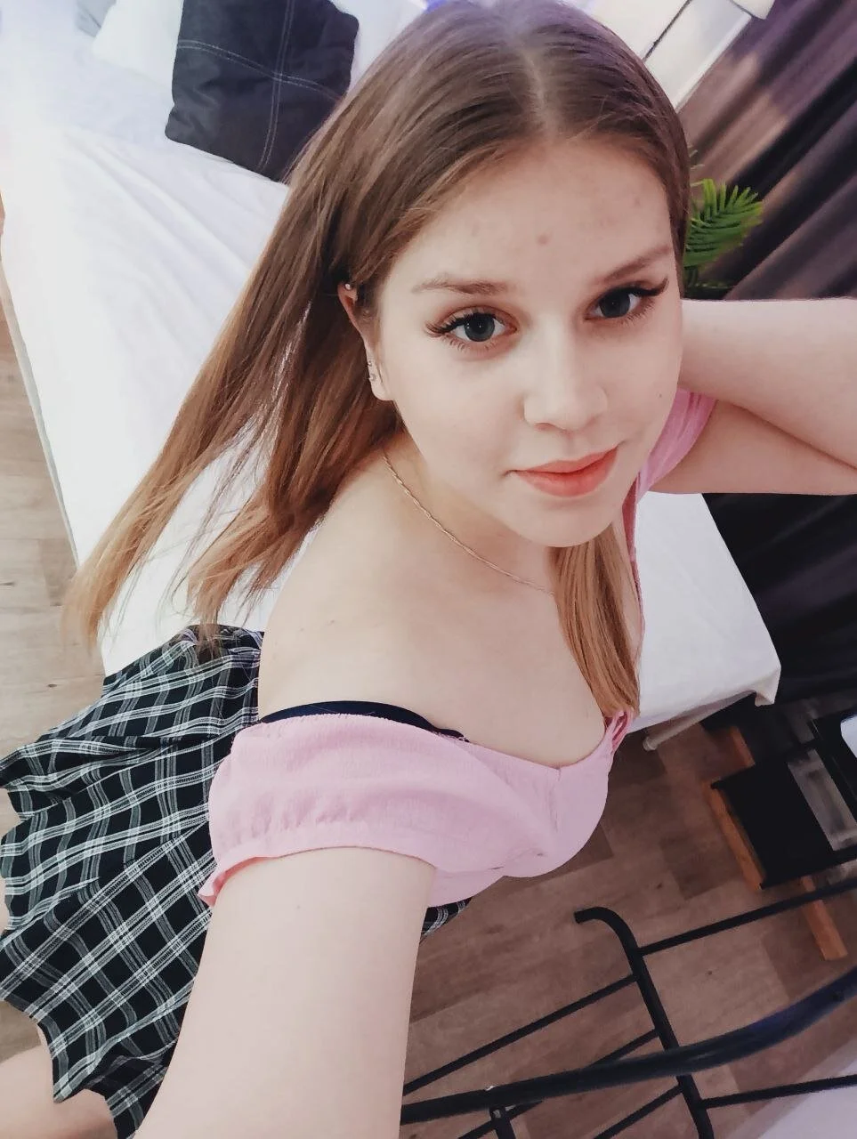 XXX Porn Photo of Nude vikkylu 5