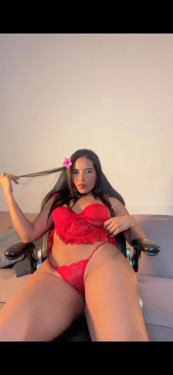 XXX Porn Photo of Nude Laia_Davies 1