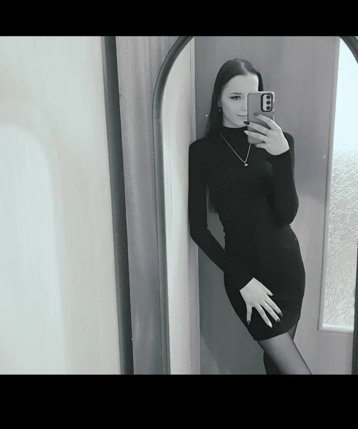 XXX Porn Photo of Nude Lucy_Divine 3