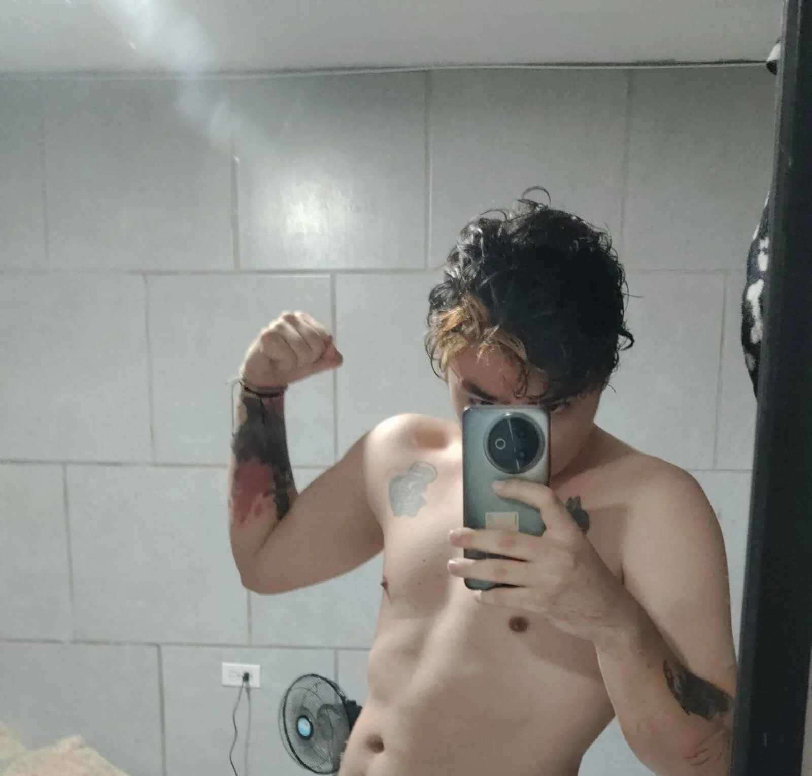 XXX Porn Photo of Nude andy_mora69 1