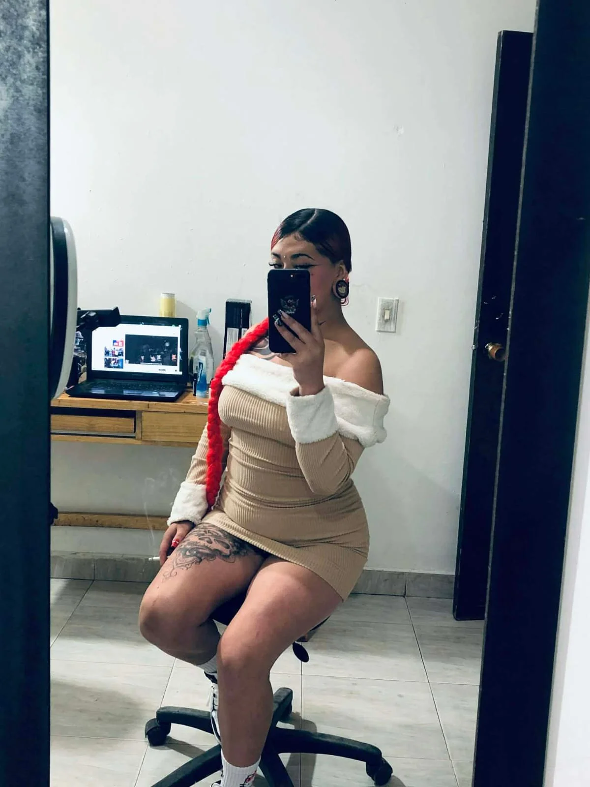 XXX Porn Photo of Nude Edelyn_ink 2