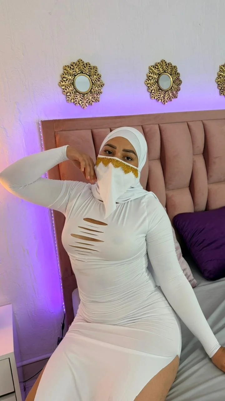 XXX Porn Photo of Nude AylaNoir 8