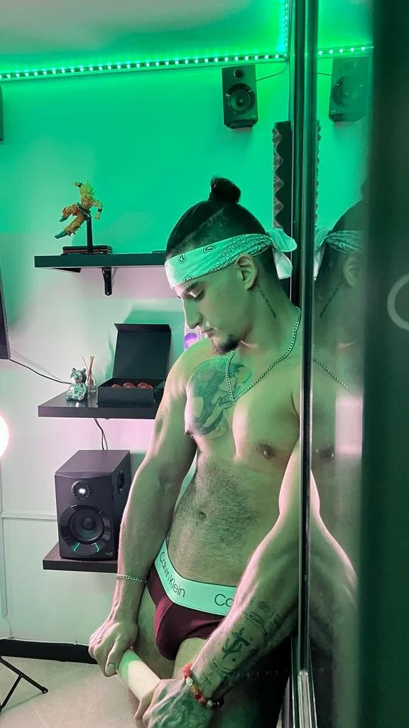 XXX Porn Photo of Nude kingbear777 2