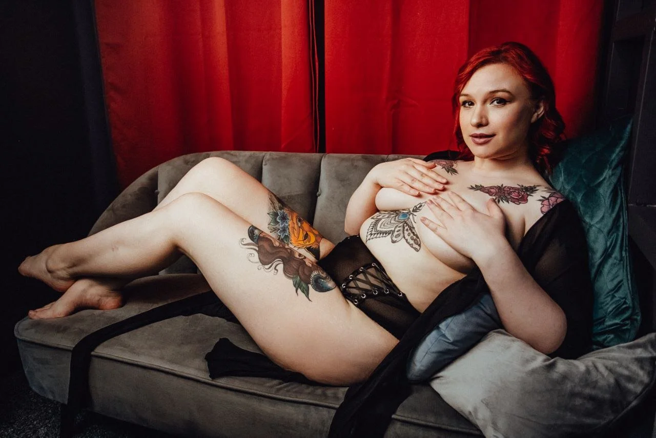 XXX Porn Photo of Nude mia_x_love 2