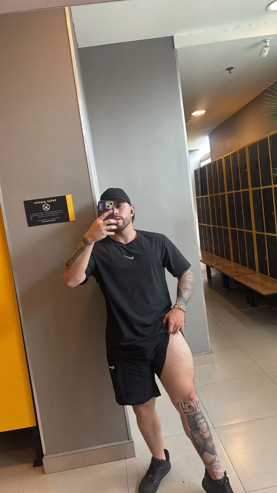 XXX Porn Photo of Nude Ades_Lowe 21