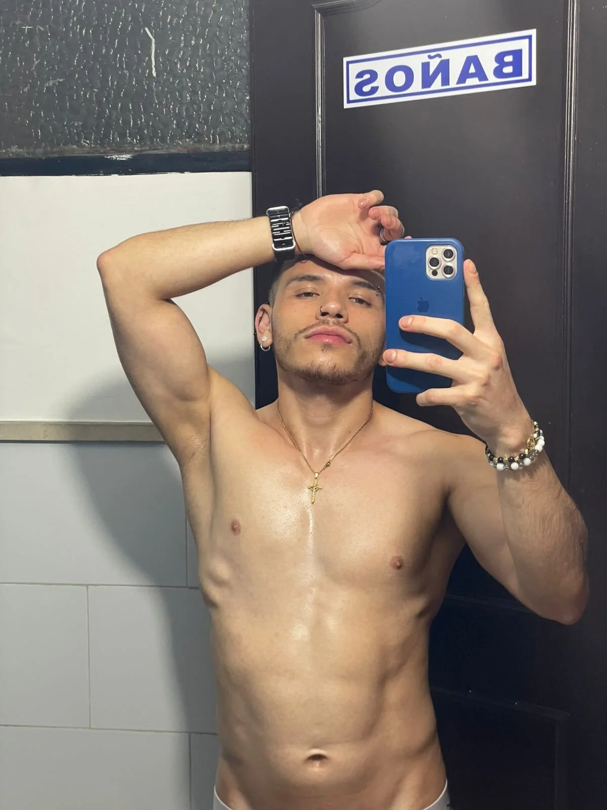 XXX Porn Photo of Nude liam_es 17