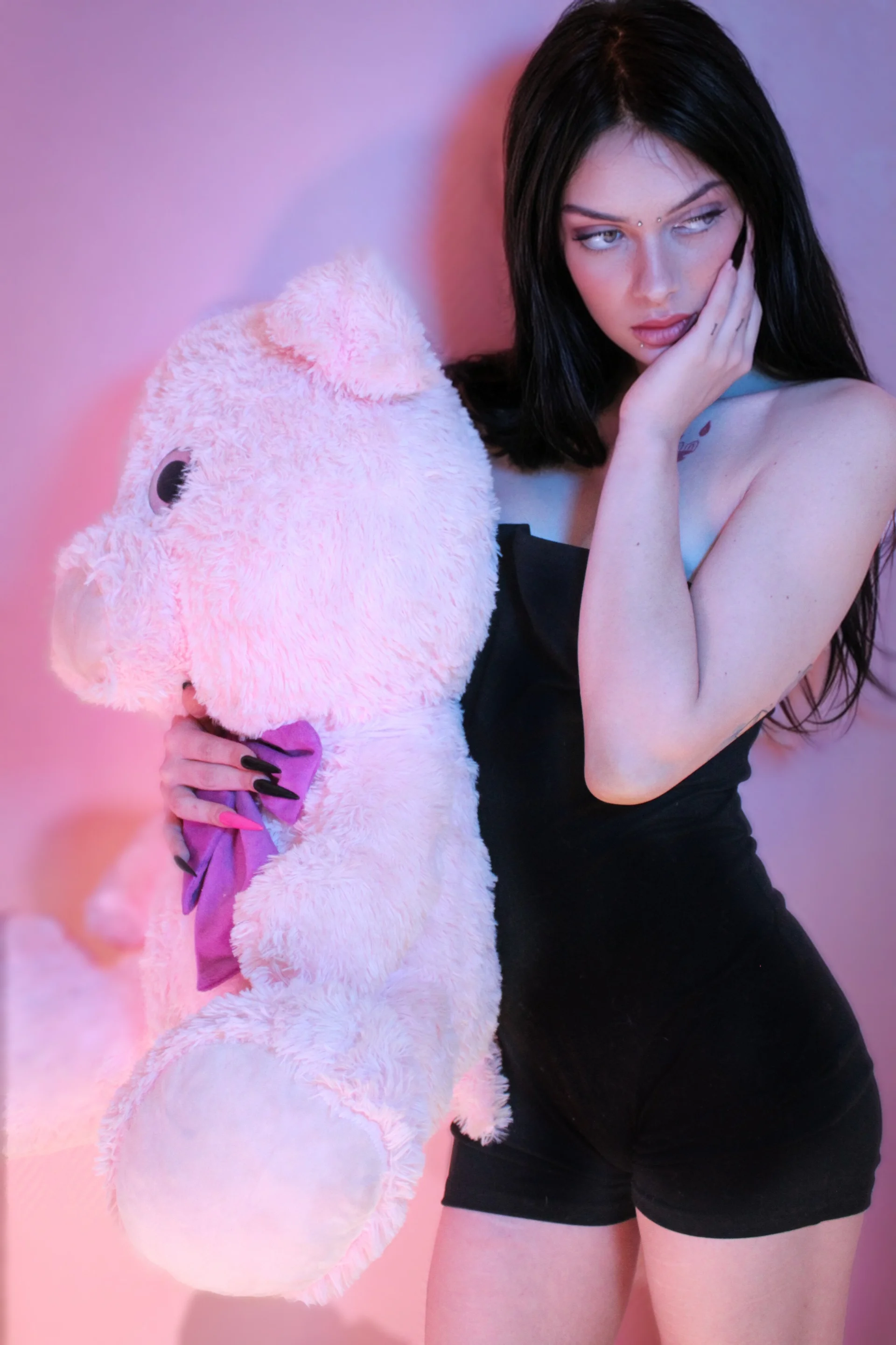 XXX Porn Photo of Nude Queen-Pinky 2