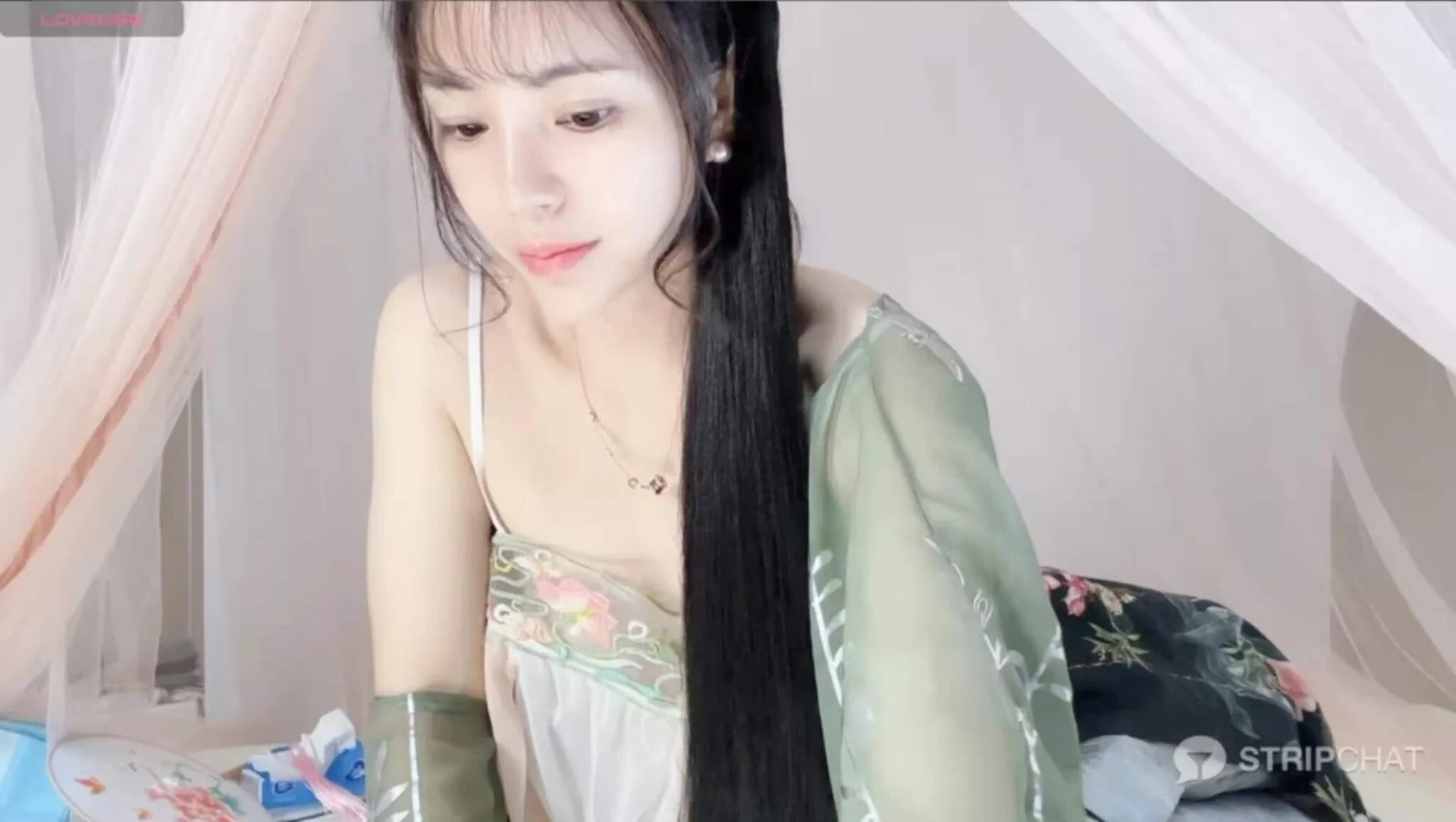 XXX Porn Photo of Nude xinxin520-baby 2