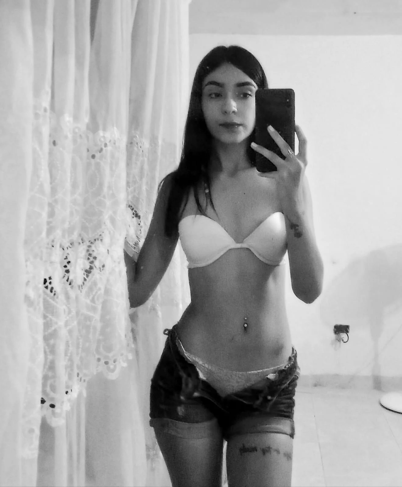 XXX Porn Photo of Nude srta_luciana 4